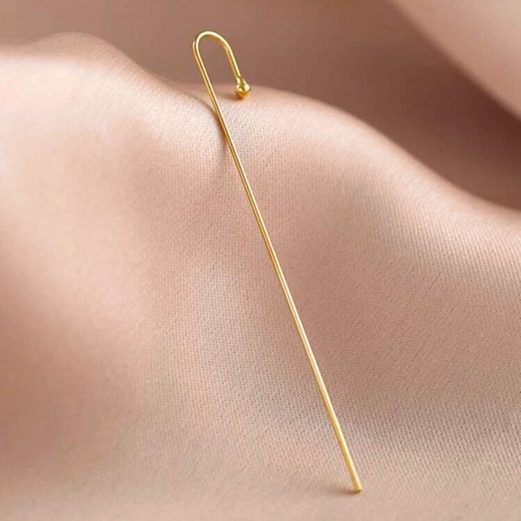 🔵𝟲𝟱%𝗢𝗙𝗙 𝗯𝘂𝗻𝗱𝗹𝗲𝘀 𝟯+🔵 NEW Simple Minimalist Ear Hook Crawler Earring - Picture 5 of 12